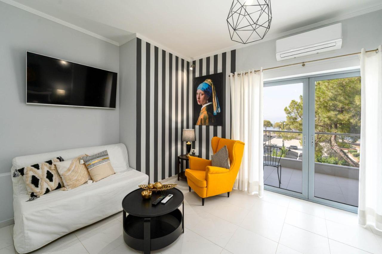 Byron Luxury Apartments 艾伊翁 外观 照片