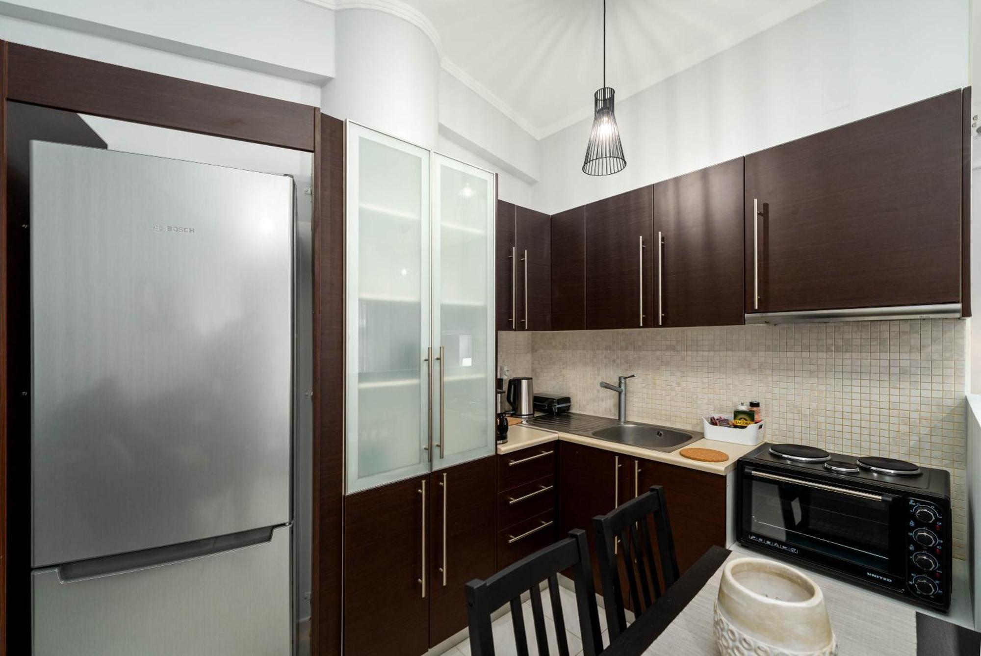 Byron Luxury Apartments 艾伊翁 外观 照片