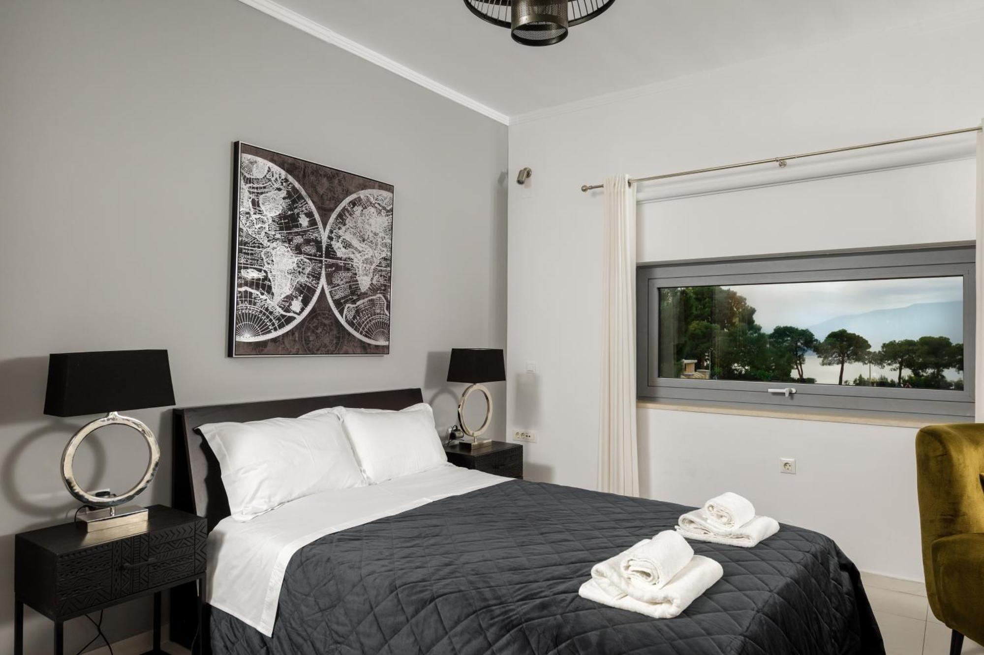 Byron Luxury Apartments 艾伊翁 外观 照片