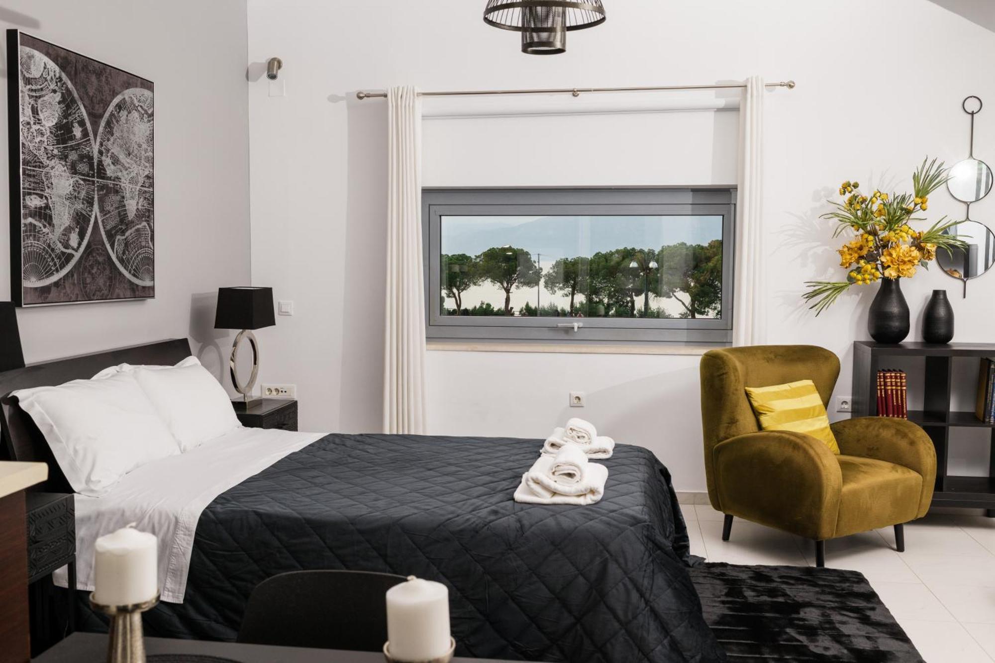 Byron Luxury Apartments 艾伊翁 外观 照片